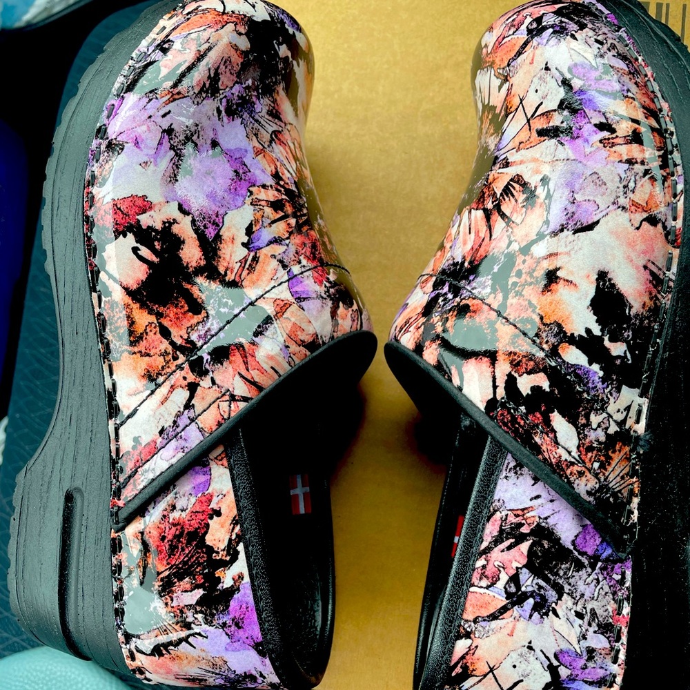 Sanita clogs size 36